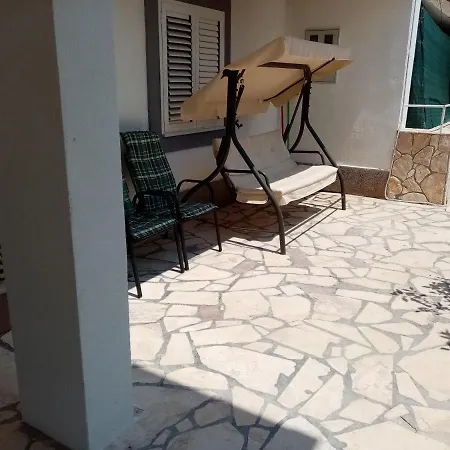 House Marin Vinišće