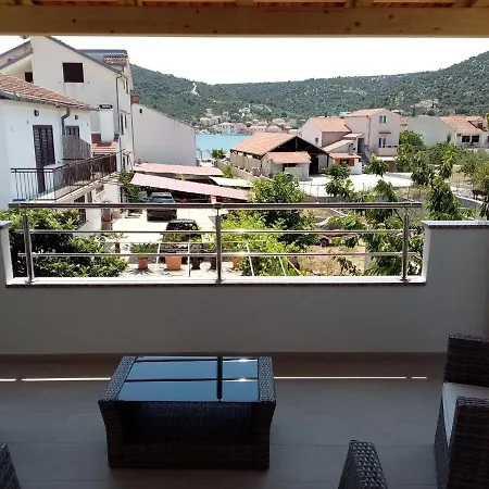 House Marin דירה Vinišće